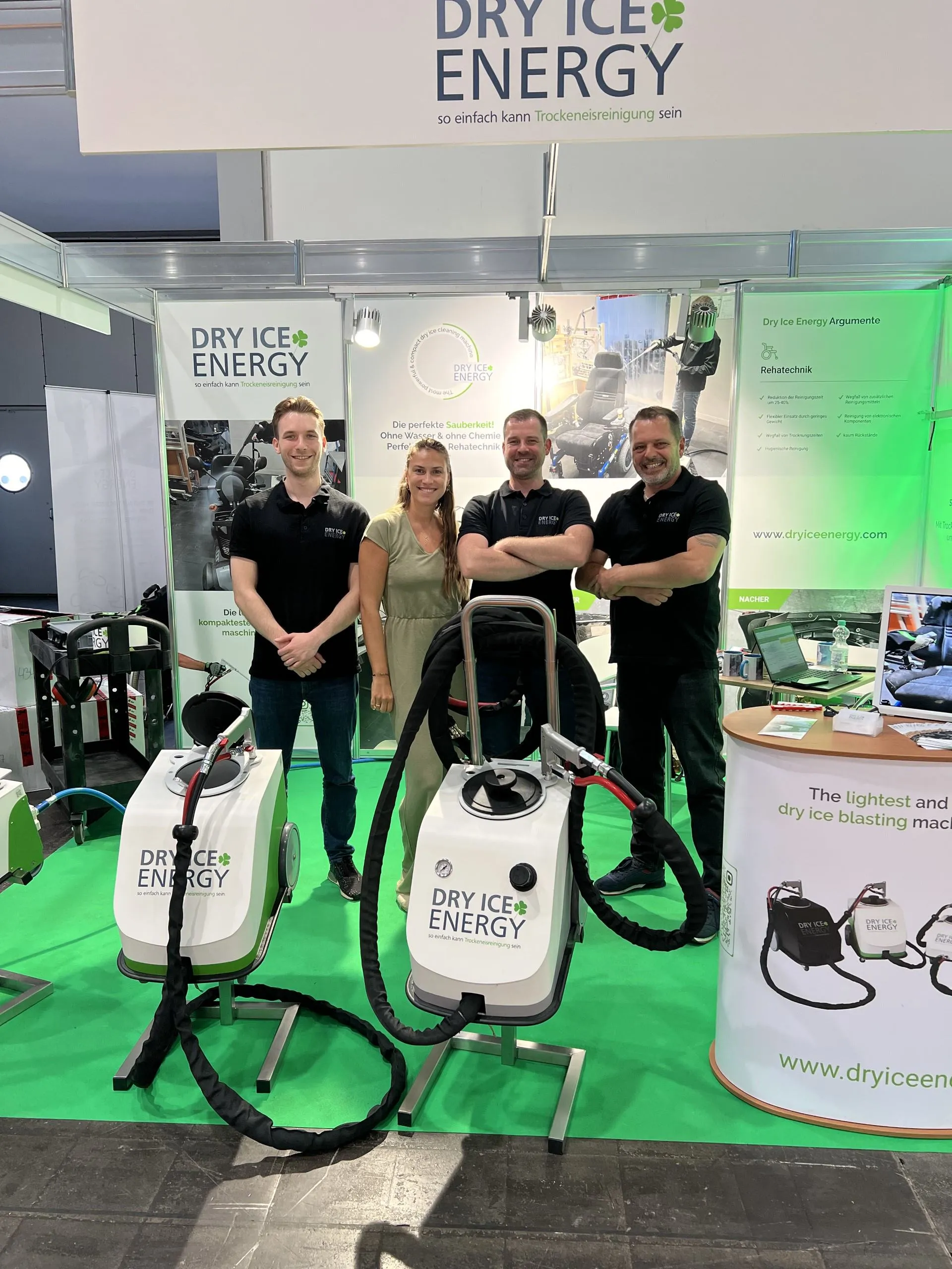 Dry Ice Energy auf der RehaCare