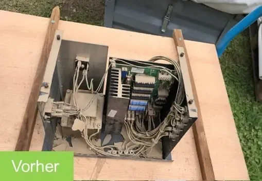 Verschmutztes EV-Batteriepack vor der Reinigung